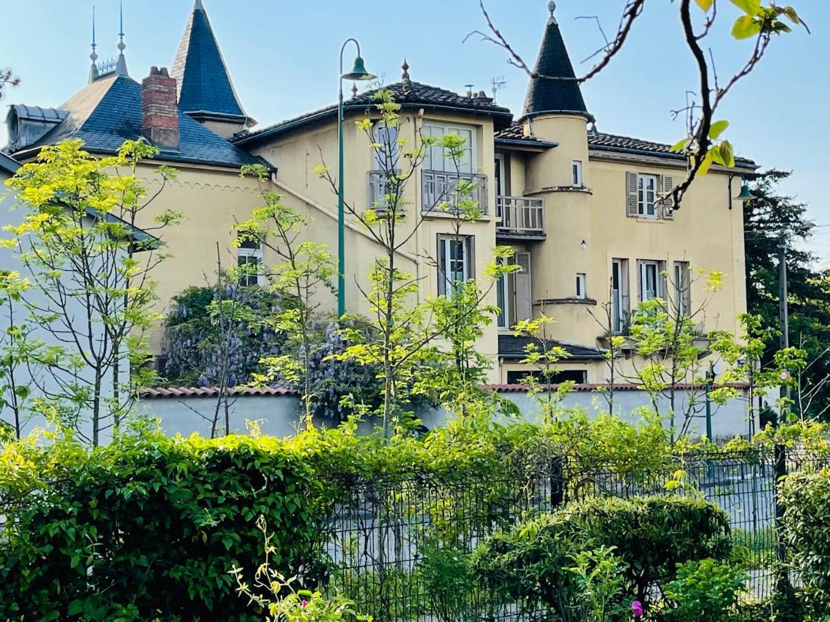 Aux Tourelles 1888 - Tres Proche Lyon Bed & Breakfast Tassin-la-Demi-Lune Exterior photo